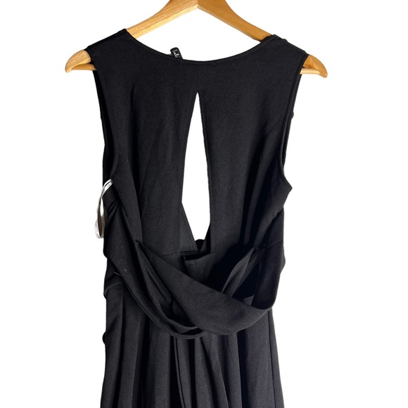 COPY - Lulus Make Memories Black Plunge Sleeveless Wide Leg Jumpsuit - Picture 9 of 12